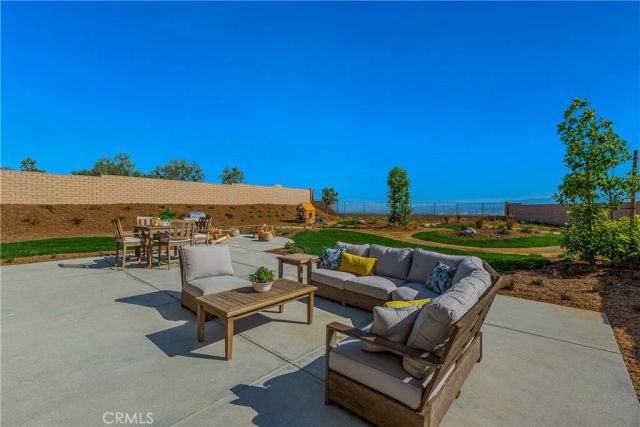 28426 Old Springs Road, Castaic, CA 91384