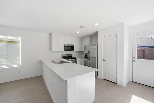 12048 Noble Wood Village Drive, Magnolia, TX 77354