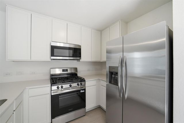 12048 Noble Wood Village Drive, Magnolia, TX 77354