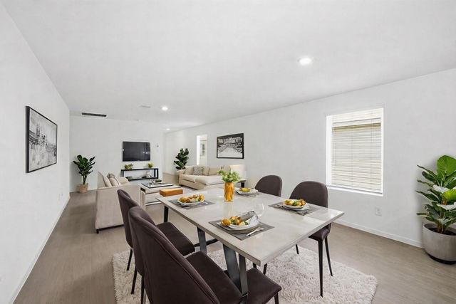 12048 Noble Wood Village Drive, Magnolia, TX 77354