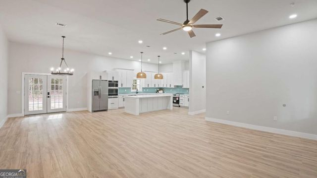 2021 Sparrow Lane, Blackshear, GA 31516