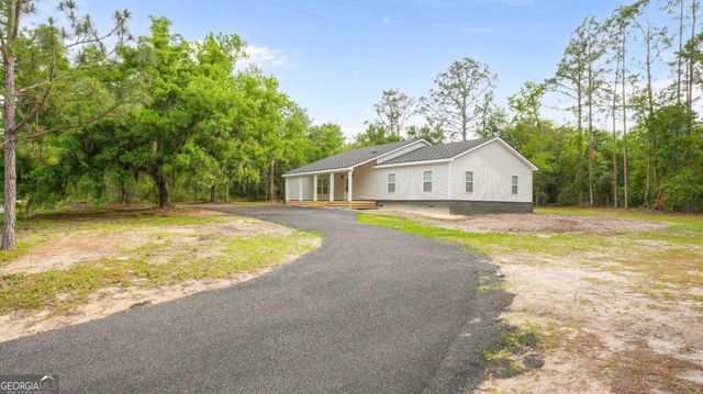 2021 Sparrow Lane, Blackshear, GA 31516