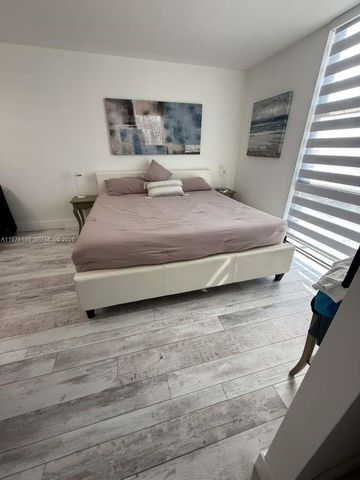 13499 Biscayne Blvd 1414, North Miami, FL 33181