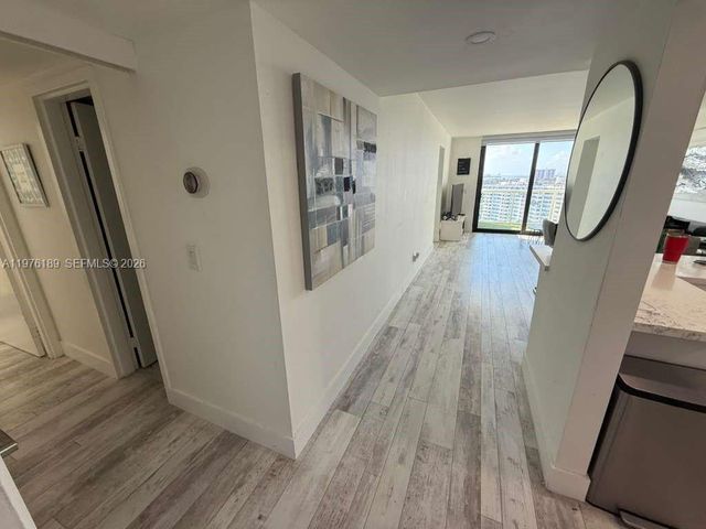 13499 Biscayne Blvd 1414, North Miami, FL 33181