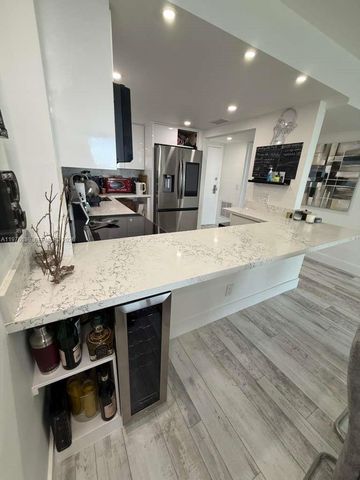 13499 Biscayne Blvd 1414, North Miami, FL 33181