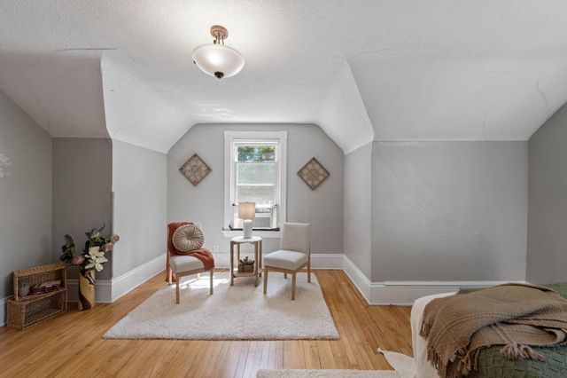 633 Kent Street, Saint Paul, MN 55103