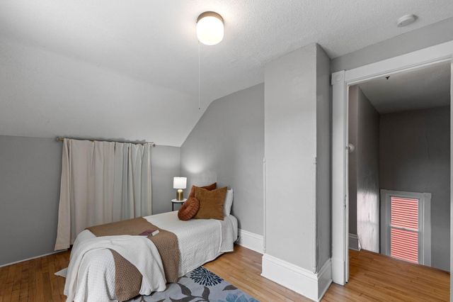 633 Kent Street, Saint Paul, MN 55103
