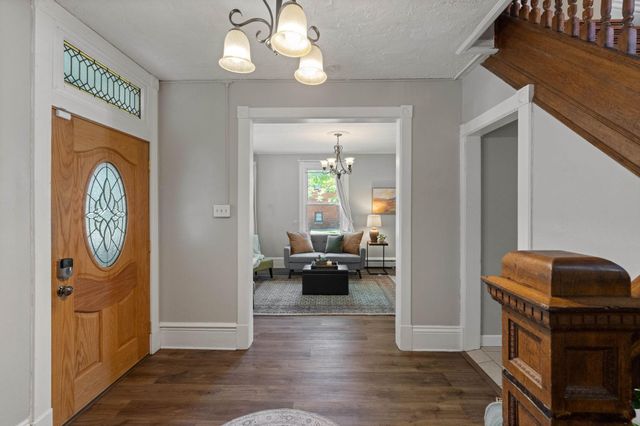 633 Kent Street, Saint Paul, MN 55103