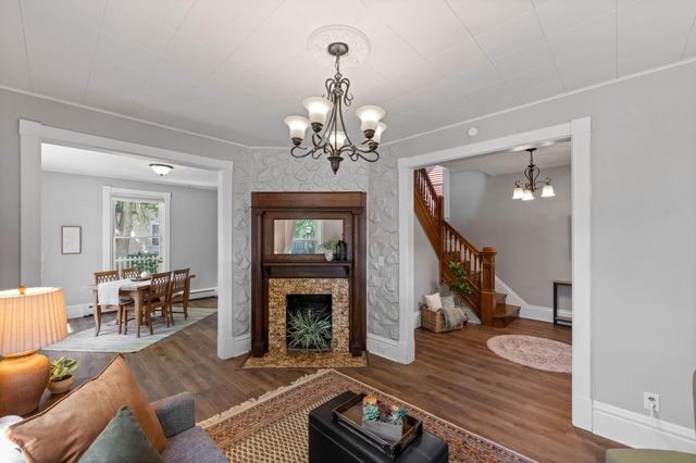633 Kent Street, Saint Paul, MN 55103