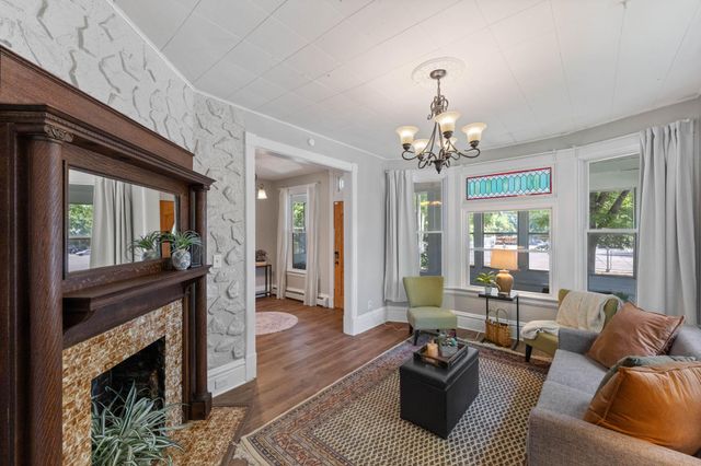 633 Kent Street, Saint Paul, MN 55103