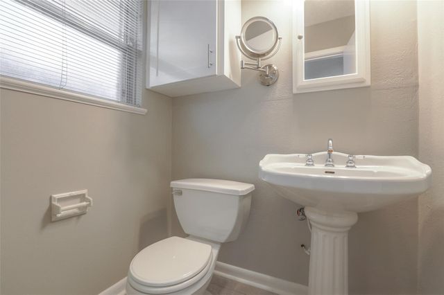 6231 Wynnwood Lane, Houston, TX 77008