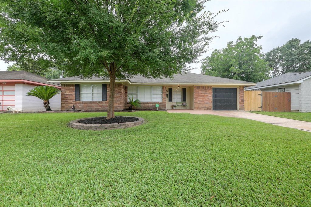 6231 Wynnwood Lane, Houston, TX 77008