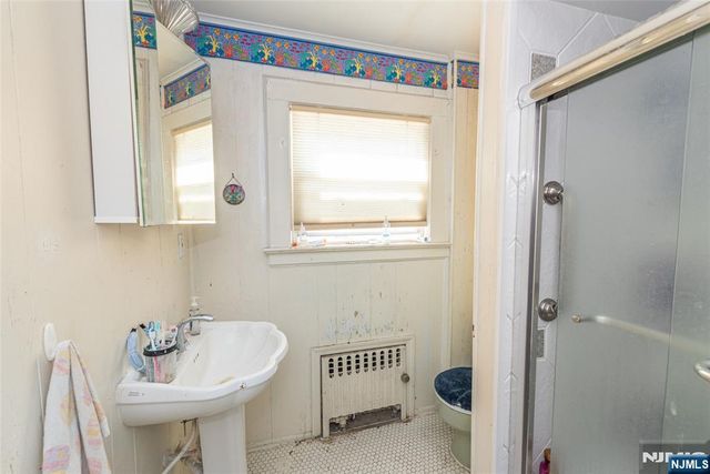 98 Westville Avenue, Caldwell, NJ 07006
