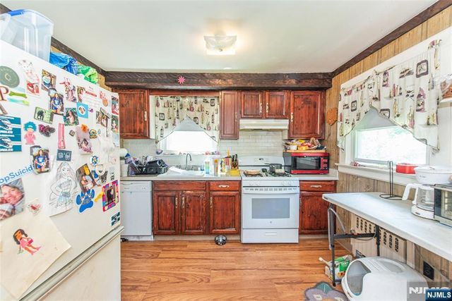 98 Westville Avenue, Caldwell, NJ 07006