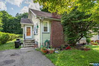 98 Westville Avenue, Caldwell, NJ 07006