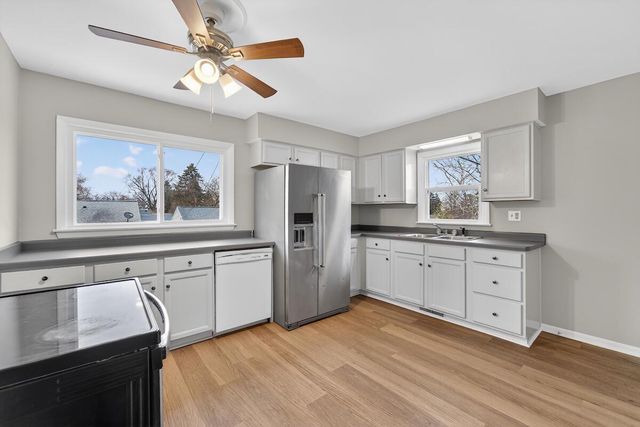 4168 S Kingan AVENUE, Saint Francis, WI 53235