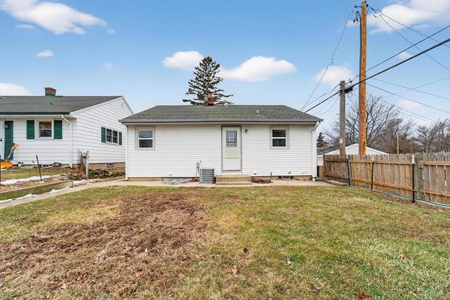 4168 S Kingan AVENUE, Saint Francis, WI 53235