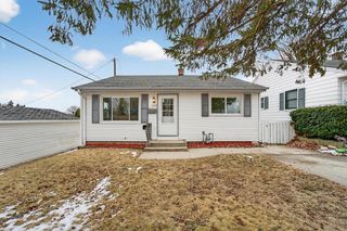 4168 S Kingan AVENUE, Saint Francis, WI 53235