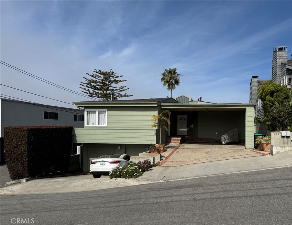 Image 2 of property listing at Address unavailable.