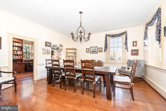 10 HULL DR, East Berlin, PA 17316