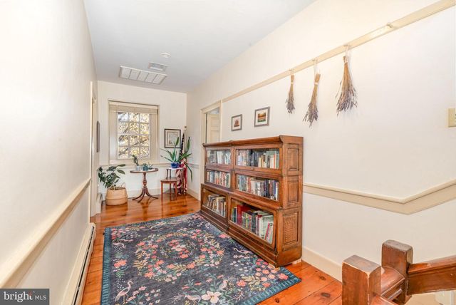 10 HULL DR, East Berlin, PA 17316