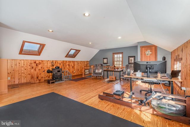 10 HULL DR, East Berlin, PA 17316