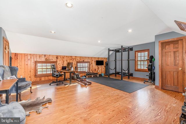 10 HULL DR, East Berlin, PA 17316