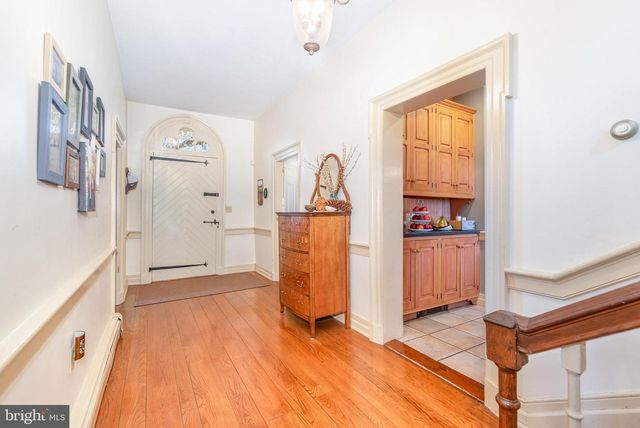 10 HULL DR, East Berlin, PA 17316