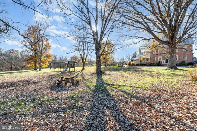 10 HULL DR, East Berlin, PA 17316