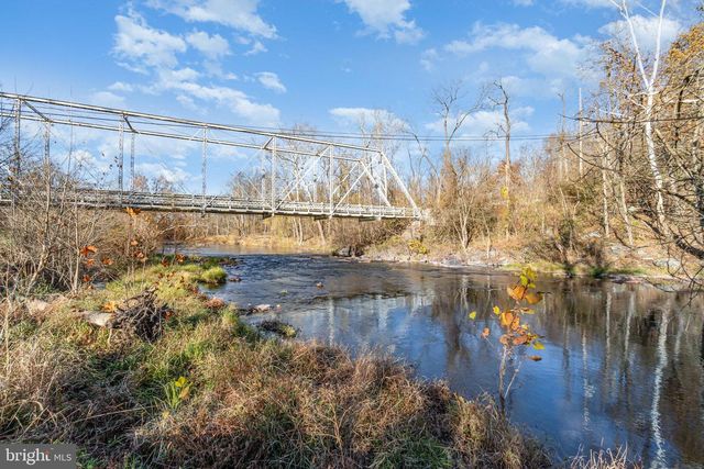 10 HULL DR, East Berlin, PA 17316