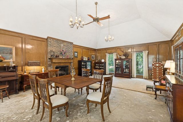 10805 Colony Wood Place, The Woodlands, TX 77380