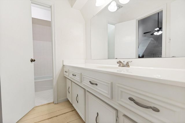 10805 Colony Wood Place, The Woodlands, TX 77380