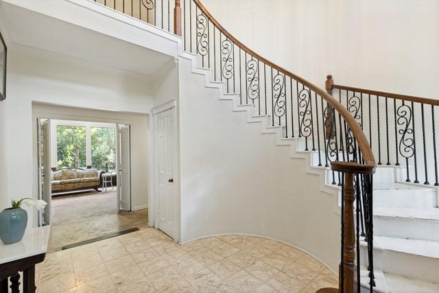 10805 Colony Wood Place, The Woodlands, TX 77380