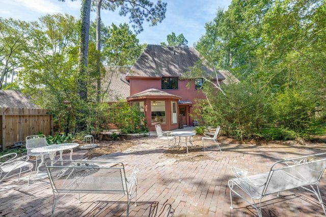 10805 Colony Wood Place, The Woodlands, TX 77380