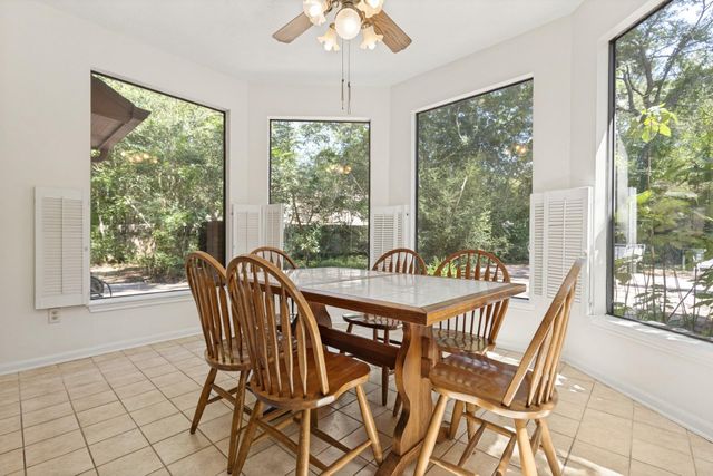 10805 Colony Wood Place, The Woodlands, TX 77380