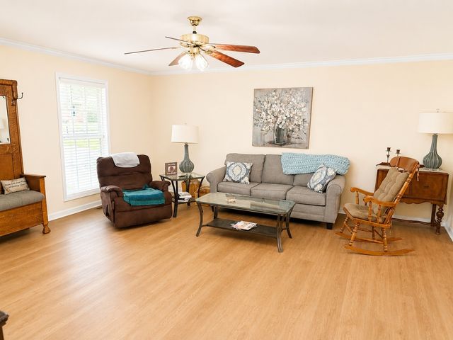 103 Drake Dr, Shelbyville, TN 37160