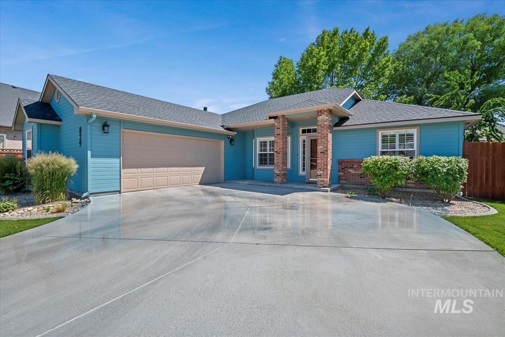 829 W Hackamore, Nampa, ID 83687