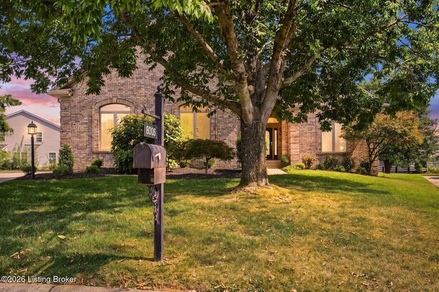 8006 Hall Farm Dr, Louisville, KY 40291