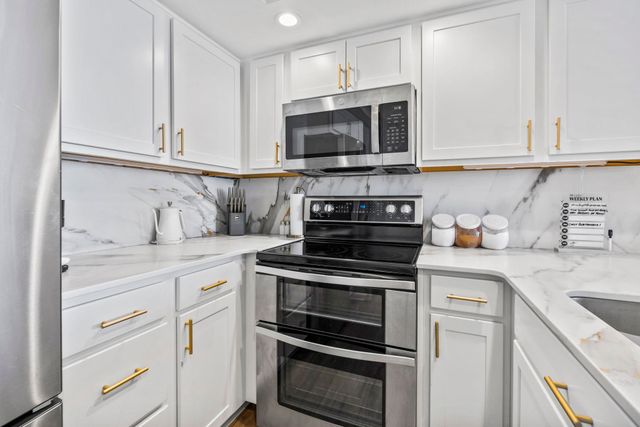 9820 Queensway Blvd Apt 605, Myrtle Beach, SC 29572