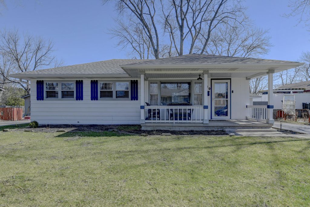 129 Pine Street, Lowell, IN 46356