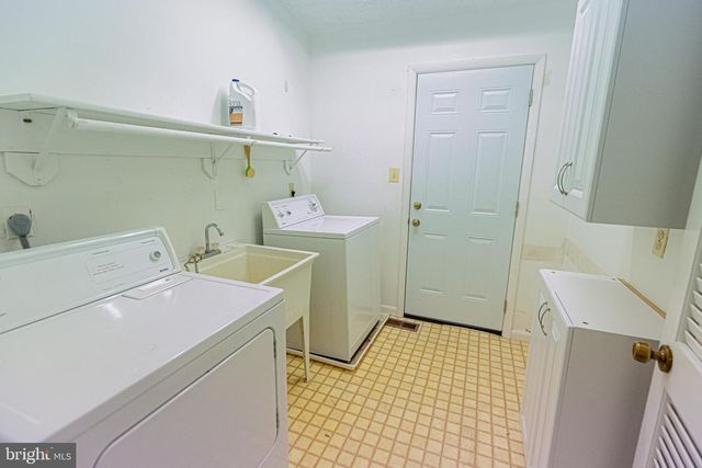 630 LAKE CAROLINE DRIVE, Ruther Glen, VA 22546