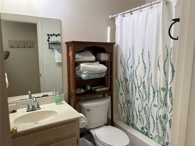 14721 Lighthouse Dr, Corpus Christi, TX 78418