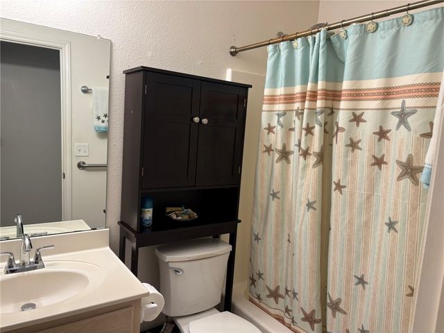 14721 Lighthouse Dr, Corpus Christi, TX 78418