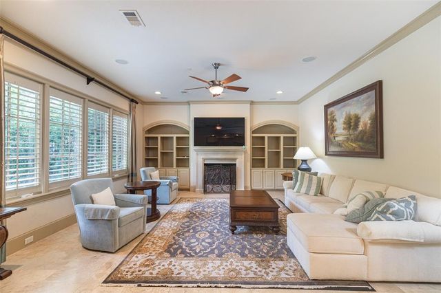 1111 Vista Creek Drive, Sugar Land, TX 77478