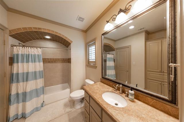 1111 Vista Creek Drive, Sugar Land, TX 77478