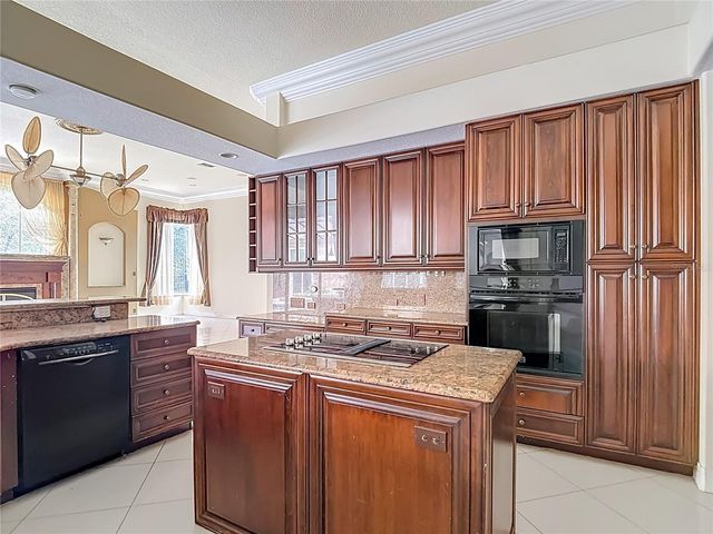 9460 BEARFOOT TRAIL, Weeki Wachee, FL 34613