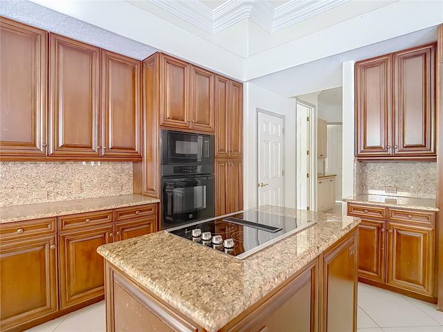 9460 BEARFOOT TRAIL, Weeki Wachee, FL 34613
