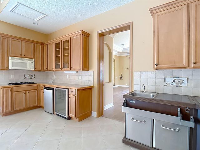 9460 BEARFOOT TRAIL, Weeki Wachee, FL 34613