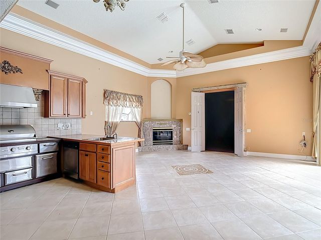 9460 BEARFOOT TRAIL, Weeki Wachee, FL 34613