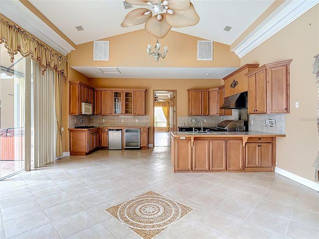 9460 BEARFOOT TRAIL, Weeki Wachee, FL 34613